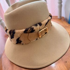 Vintage Excello Tan Fedora with Leopard Print Band